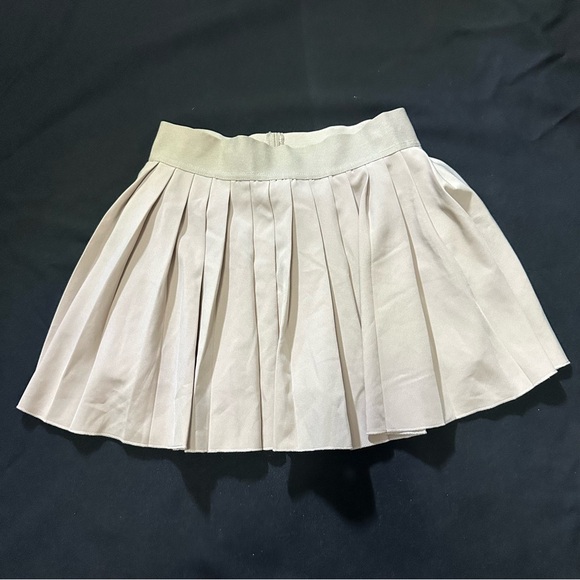 Forever 21 Dresses & Skirts - Forever 21 Pleated Mini Skirt in Light Beige
